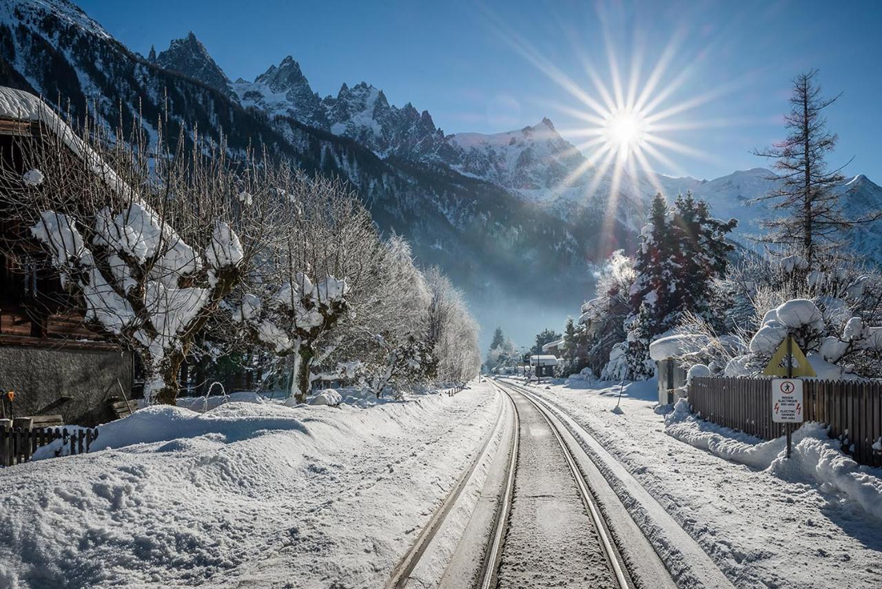 Eden Hotel, Apartments And Chalet Chamonix Les Praz Экстерьер фото